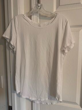 lululemon athletica White Short Sleeve Crew Tee